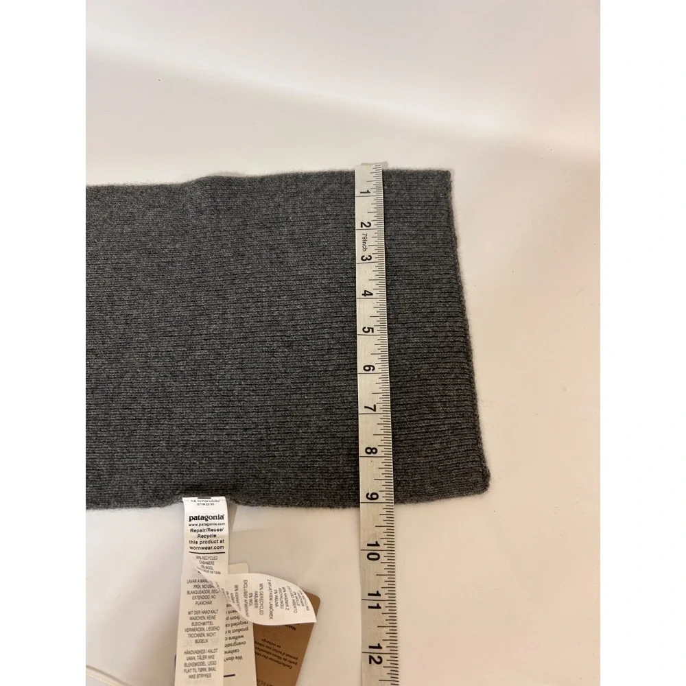 NWT $99 Patagonia Cashmere Wool Feather Soft Scarf Heather Gray 62X9 b2